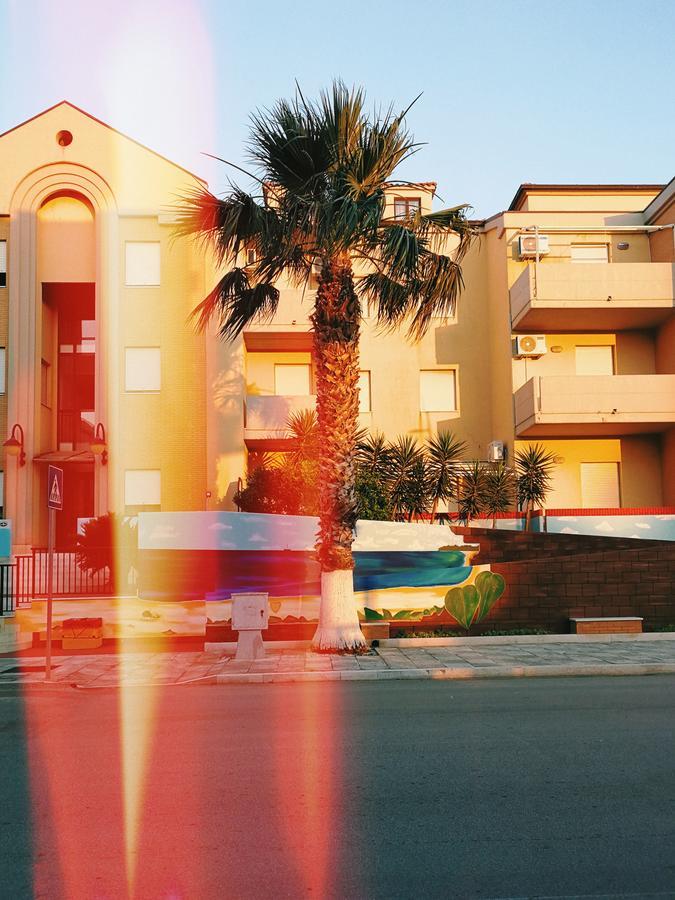 Aloha Park Hotel كامبومارينو المظهر الخارجي الصورة