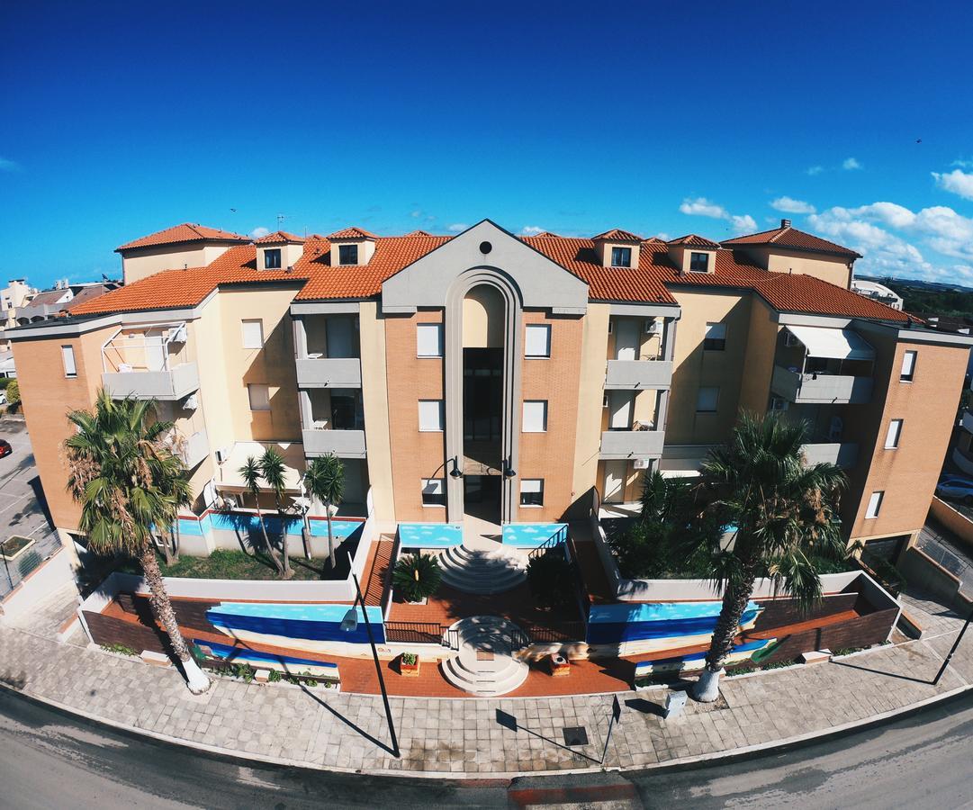 Aloha Park Hotel كامبومارينو المظهر الخارجي الصورة